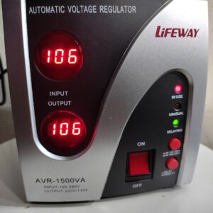 Régulateur De Tension Lifeway AVR-1500VA