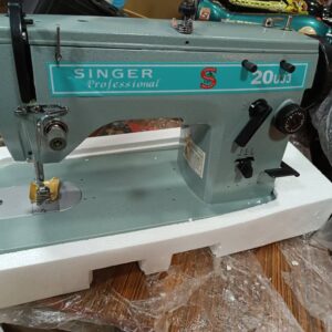 Machine à coudre industrielle SINGER- 20u33